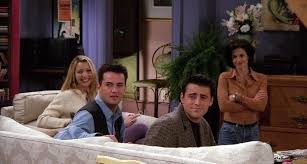 Friends) είναι μία αμερικάνικη κωμική τηλεοπτική σειρά τύπου σίτκομ, την οποία δημιούργησαν οι μάρτα κάουφμαν και ντέιβιντ κρέιν. Ta Filarakia Ginontai 25 Etwn Akykloforhto Yliko Apo Th Seira Ginetai Tainia