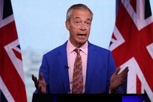 Farage 'attacked by mob of 50' who smashed up his car at local pub |  Politics | News | Express.co.uk