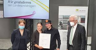 Logg dich ein, um alle einträge zu sehen. Landespreis Fur Junge Unternehmen 2020 Die Lederei Aus Bad Waldsee War Unter Den Top 10