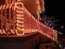 Beautiful Christmas Light Ideas With Wood Fence Interior Design Nice Exterior Christmas L Christmas Lights Outdoor Christmas Lights Christmas Roof Decorations