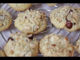 Nussknacker Platzchen Schmecken Auch Dem Weihnachtsmann Youtube Platzchen Backen Weihnachten Lebensmittel Essen Platzchen Backen