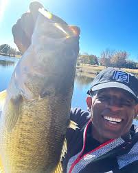 Where can I go Recruit & Fish in that order. But I don't fish I like to go  Catching so that means who's ready to Commit , Sign & get here for