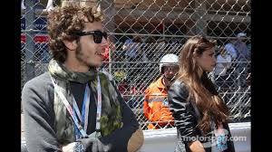 Pilota da corsa con il numero 46. Valentino Rossi Girlfriend Youtube