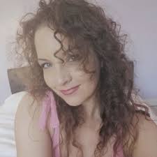 Vanessa Larue (@VanessaLarue6)