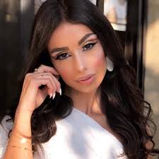 Profile for Makeupbyrojeenaofficial