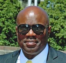 Lashawn Echols's Instagram, Twitter & Facebook