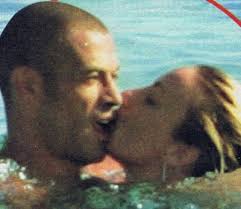 Maria zaffino, una delle ballerine più amate di amici, lo storico talent show di canale 5, sta per diventare nonna all'età di 44 anni. Amici Ricordate Maria Dal Flirt Con Gianni Sperti Alla Gravidanza Della Figlia