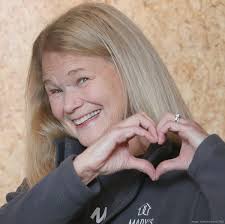 Mary's Place fundraiser is a $1.2M sendoff for longtime leader