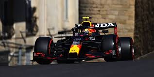Checo pérez consiguió su primer podio en f1 en el gp de malasia. Ajcdsioqgvnk M