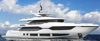 Crazy yachts and supercars in puerto banus! Poweryacht Mag Global Informative Motor Yacht Page October 2019
