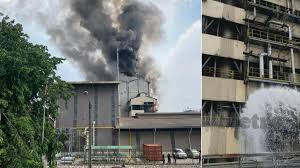Vacation rentals in bukit minyak, kawasan perindustrian bukit minyak. Panik Terdengar Letupan Kilang Terbakar