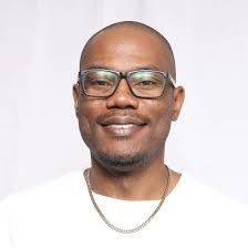 RHOA star Peter Thomas revealed that ex wife Cynthia Bailey was the  breadwinner!!! Peter stated that Cynthia invested alot of her money into  his business, she reached a breaking point when he