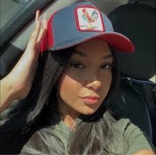 Eunice Eshun's Instagram, Twitter & Facebook