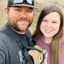 Is there a hybrid Toyota Tacoma with manual transmission available?