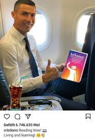 Schmitt uses letterboxd to share film reviews and lists. Skfkydf1rexem