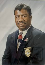 We'd like to take a moment and acknowledge the passing of longtime  Laurinburg Police Chief Robert Malloy. A great man that always showed  support of our department. We send our condolences to