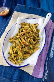 Come preparare le zucchine al forno gratinate e croccanti. Ricetta Zucchine Gratinate Al Forno Light E Sfiziose