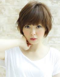 ナチュラルなショート na 65 ヘアカタログ 髪型 ヘアスタイル afloat アフロート 表参道 銀座 名古屋の美容室 美容院 ヘアスタイリング 短い髪のためのヘアスタイル ヘアスタイル