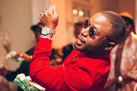 Tito mboweni hitmaker cassper nyovest has got a new haircut and a new look and fans are shocked at it all. Cassper Nyovest S Take On The Xenophobic Attacks Jozi Wire