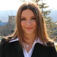 Emma Dow's Instagram, Twitter & Facebook