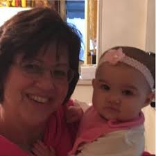 Karen Suchy's Instagram, Twitter & Facebook