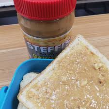 Who didn't grow up eating peanut butter sandwiches? Suria Amanda Bermula Misi Turunkan Berat Badan