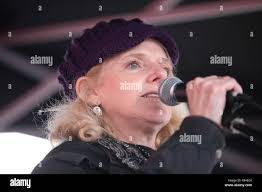 Janet Davey's Instagram, Twitter & Facebook