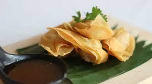 Ambil selembar kulit pangsit, isi dengan 1 sdt adonan. Resep Pangsit Goreng Isi Ayam Lezat Dan Gurih Lifestyle Fimela Com
