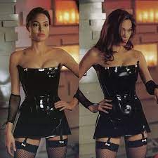 A bored married couple is surprised to learn that they are both assassins hired by competing agencies to kill each other. Fade To Black Angelina Jolie In Mr And Mrs Smith 2005 Facebook