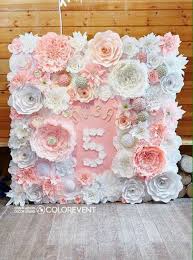 I wanted to give my bedroom a little something extra, so i decided to build a coffered ceiling! Pin By Anisa On Decoracion Paper Flower Backdrop Paper Flowers Giant Paper Flowers