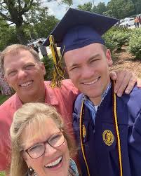 Robin Scott Kiser (@robinskiser) • Instagram photos and videos