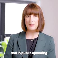 Bigfoot performs a song for that Coldplay couple 😂😂 #coldplay #hr  #expenses #busted #cheaters #funnyvideos