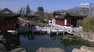 Voriges wochenende stand ein kleiner ausflug zum chinesischen garten in weißensee oder auch „garten des ewigen glücks. Mdr Thuringen Chinesischer Garten In Weissensee Startet In Die Neue Saison Facebook