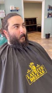 Dena Barber's Instagram, Twitter & Facebook