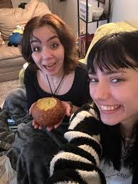 Ellie Cabrera's Instagram, Twitter & Facebook