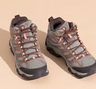 The 4 Best Hiking Boots of 2025 | Reviews by Wirecutter