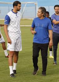 .ومن جهة الغرب إفريقيا الوسطى وتشاد، ومن جهة الجنوب دولة الجنوب السوداني، وعاصمتها هي واللون الأسود يرمز للشجاعة والتراث السوداني والانتماء، واللون الأخضر لخصوبة الأرض. Ù‚Ø±Ø§Ø± ØµØ§Ø¯Ù… Ù…Ù† Ø£Ø®Ø¨Ø§Ø± Ø§Ù„Ù‡Ù„Ø§Ù„ Ø§Ù„Ø³ÙˆØ¯Ø§Ù†ÙŠ Al Hilal Sudan News ÙÛØ³Ø¨ÙˆÚ©