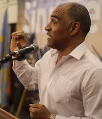 Kevin Sharkey's Instagram, Twitter & Facebook