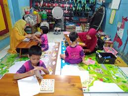 Rencana pelaksanaan pembelajaran (rpp) sekolah inklusi. Pengabdian Masyarakat Pelangi Lazuardi Kamila Gis Surakarta Lazuardi Kamila Gis