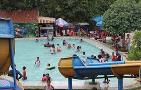 Untuk kontribusi tersebut bukan hanya berlaku pada weekday, namun juga weekend. Deretan Kolam Renang Di Wonogiri Beserta Tiket Masuknya Trip Jalan Jalan