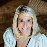 Lisa Bushman's Instagram, Twitter & Facebook