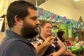 School with children of deaf adults teaches Auslan before statewide rollout  in 2026