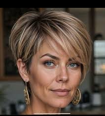 Heidi Stoll (heidifina)