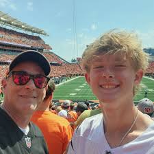 Mazzy star debut album she hangs brightly