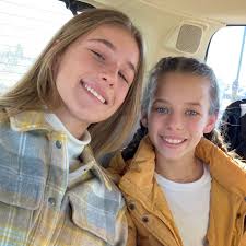 Angie Stones daughter, Ladi Diamond, posted this picture moments ago. She  states that she needs time to decompress and appreciates the outpouring of  Love and Support..... ANgie Stone, 63.... #AngieStone