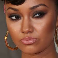 Can i be half as. Leigh Anne Pinnock Makeup Brown Eyeshadow Charcoal Eyeshadow Mauve Lipstick Steal Her Style