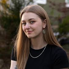 Janessa Rivera's Instagram, Twitter & Facebook