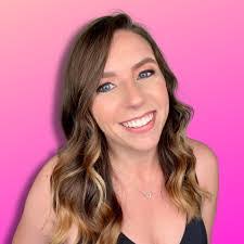 Cindy Kimmons's Instagram, Twitter & Facebook