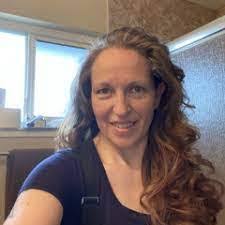 Nancy Moosman's Instagram, Twitter & Facebook