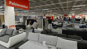 Alle polstermöbel wie sofas, schlafsofas und wohnlandschaften finden sie bei möbel höffner im modernen und klassischen design sowie verschiedenen mustern und. Marktleiter Sieht Keine Konkurrenz Mobel Roller Eroffnet Am 2 September In Bayreuth Bayreuth Nordbayerischer Kurier